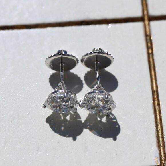 5.12 Carat Round Brilliant IGI Certified Lab Grown Diamond Stud Earrings - Picture 7 of 7